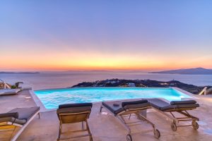 Infinity Shared Swimming Pool with breathtaking view